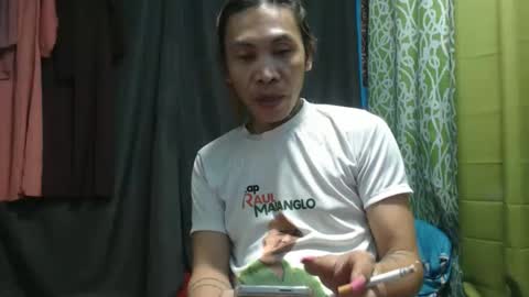 Snapshot of lingkure_69ts chatting on December 2, 2025, 4:13 pm weng bustamante online show from December 2, 2025, 4:13 pm