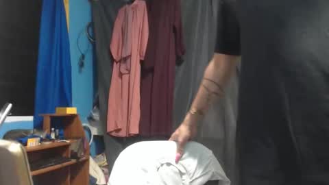 Snapshot of lingkure_69ts chatting on December 3, 2025, 2:59 pm weng bustamante online show from December 3, 2025, 2:59 pm