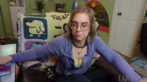 Linzy19 online show from February 11, 2025, 2:57 am