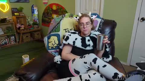 Linzy19 online show from February 14, 2025, 3:36 pm