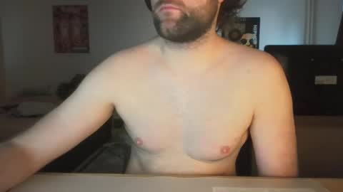 Snapshot of liropogo123456 chatting on December 14, 2025, 12:32 pm liropogo123456 online show from December 14, 2025, 12:32 pm