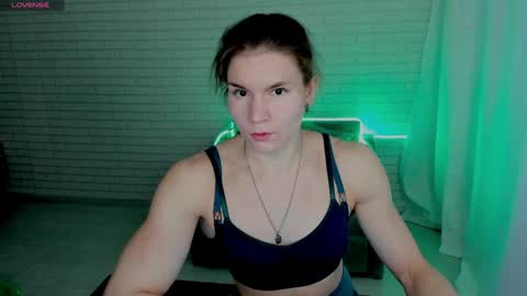 Snapshot of lisa_ree_ chatting on December 26, 2024, 9:33 am lisa online show from December 26, 2024, 9:33 am