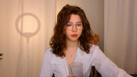  Lisa  online show from January 11, 2025, 2:41 am