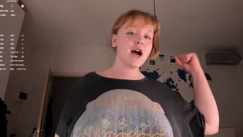 -Lisa- Help me to reach 100 thumbs up3 online show from December 3, 2024, 10:18 pm