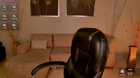 Snapshot of lisamonroe_ chatting on November 16, 2025, 12:55 pm LISA MONROE online show from November 16, 2025, 12:55 pm