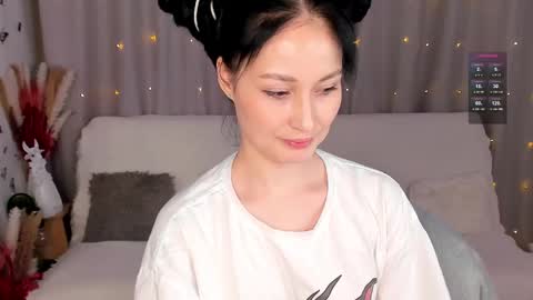 Snapshot of lisamooore chatting on February 15, 2025, 3:28 pm Lisa Moore online show from February 15, 2025, 3:28 pm