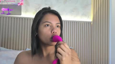 Liss online show from December 1, 2025, 1:27 pm