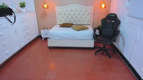 L I S S A  online show from January 18, 2025, 9:34 am