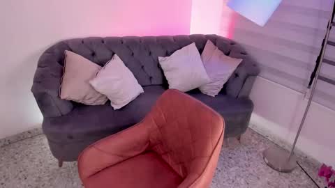 Lisssa online show from November 12, 2025, 8:30 pm