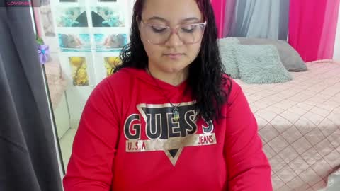 Snapshot of lissavillalobos chatting on December 4, 2024, 2:59 pm lissa online show from December 4, 2024, 2:59 pm
