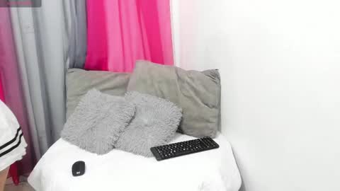 Snapshot of lissavillalobos chatting on March 6, 2025, 4:49 pm lissa online show from March 6, 2025, 4:49 pm