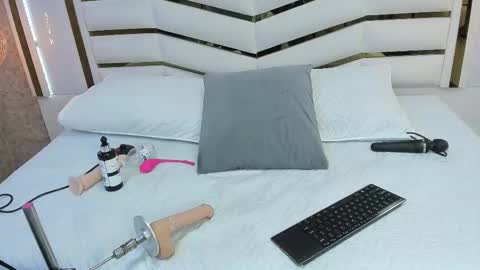 lisse_palmerr online show from March 1, 2025, 1:22 am