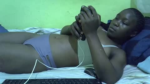 lisssa01 online show from December 3, 2025, 7:12 pm