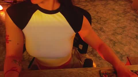 Liss online show from December 1, 2025, 2:55 pm