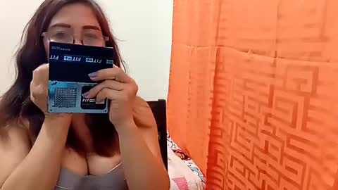 litamilf14 online show from November 5, 2025, 7:41 am