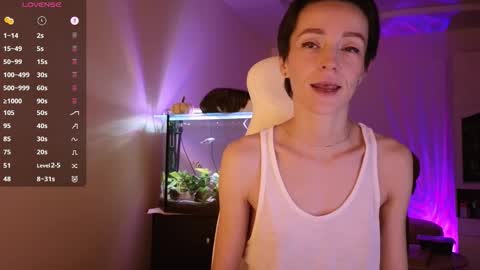 Snapshot of litllle_alis_a chatting on December 2, 2025, 9:10 pm Alisa online show from December 2, 2025, 9:10 pm