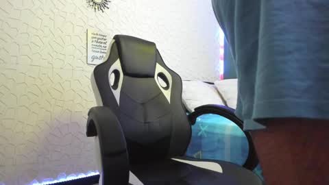 Snapshot of litoxxx_cass chatting on January 21, 2025, 10:52 am litoxxx_cass online show from January 21, 2025, 10:52 am