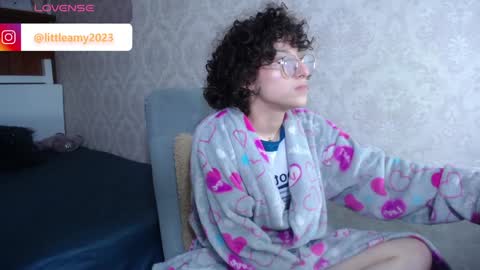 Snapshot of little__amy_ chatting on December 11, 2024, 5:10 am AMY online show from December 11, 2024, 5:10 am