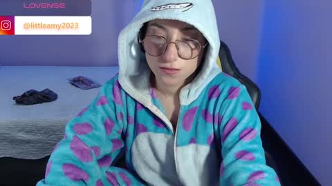 Snapshot of little__amy_ chatting on January 31, 2025, 6:14 pm AMY online show from January 31, 2025, 6:14 pm