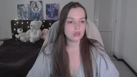 Snapshot of little__flowers chatting on September 20, 2025, 8:37 am little__flowers online show from September 20, 2025, 8:37 am