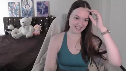 Snapshot of little__flowers chatting on October 6, 2025, 7:39 am little__flowers online show from October 6, 2025, 7:39 am