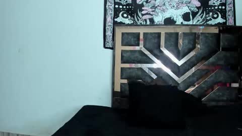 Snapshot of little_cataleya chatting on October 24, 2025, 8:05 pm Hi im Cataleya online show from October 24, 2025, 8:05 pm