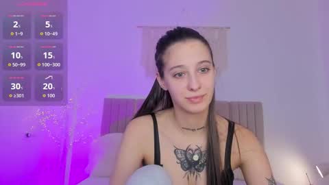 Snapshot of little_cherry___ chatting on September 11, 2025, 6:46 am Lana online show from September 11, 2025, 6:46 am