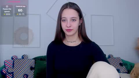 Snapshot of little_cherry___ chatting on September 29, 2025, 6:51 am Lana online show from September 29, 2025, 6:51 am