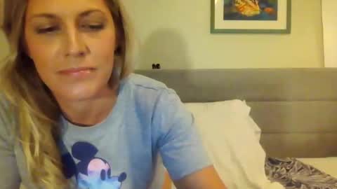 Snapshot of little_lies chatting on February 12, 2025, 11:20 pm little lies online show from February 12, 2025, 11:20 pm