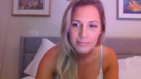 Snapshot of little_lies chatting on February 28, 2025, 4:54 am little lies online show from February 28, 2025, 4:54 am