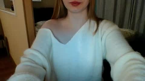 Snapshot of little_mariaa chatting on December 4, 2025, 8:50 pm Maria online show from December 4, 2025, 8:50 pm