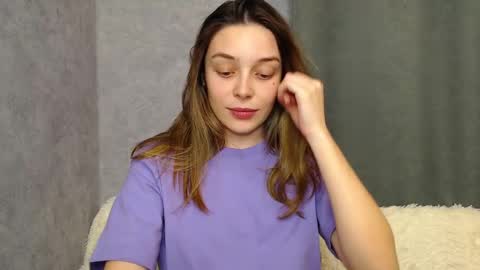Snapshot of little_mia__ chatting on December 2, 2024, 8:11 pm Mia Im online every day 1530 PM in New York 2030 PM in London online show from December 2, 2024, 8:11 pm
