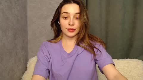 Snapshot of little_mia__ chatting on December 8, 2024, 8:58 pm Mia Im online every day 1530 PM in New York 2030 PM in London online show from December 8, 2024, 8:58 pm
