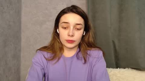 Snapshot of little_mia__ chatting on December 26, 2024, 9:26 pm Mia Im online every day 1530 PM in New York 2030 PM in London online show from December 26, 2024, 9:26 pm