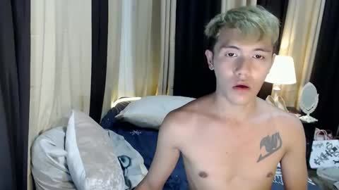 Snapshot of little_pauoie chatting on December 21, 2025, 6:53 am Pauoie online show from December 21, 2025, 6:53 am