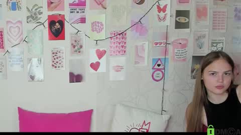 Kriss online show from November 15, 2025, 11:18 am