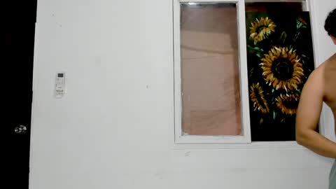Snapshot of little_rapunsel_ chatting on February 8, 2025, 10:19 pm RAPUNSEL AND CAIN online show from February 8, 2025, 10:19 pm