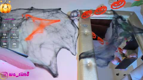 Snapshot of little_red_18 chatting on October 30, 2025, 7:58 pm Eva online show from October 30, 2025, 7:58 pm