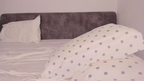 hey im anna online show from January 20, 2025, 11:45 am