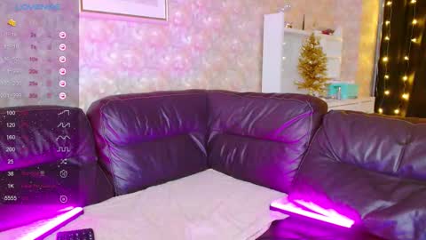 little_rockk online show from November 28, 2025, 5:21 am