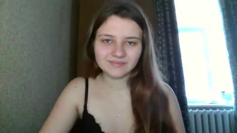 little_shygirl_ online show from February 2, 2025, 6:58 am