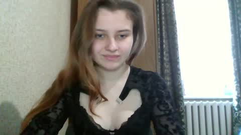 little_shygirl_ online show from February 5, 2025, 11:34 am