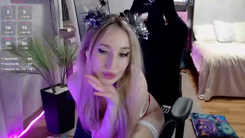 Sonya online show from December 25, 2024, 2:25 am