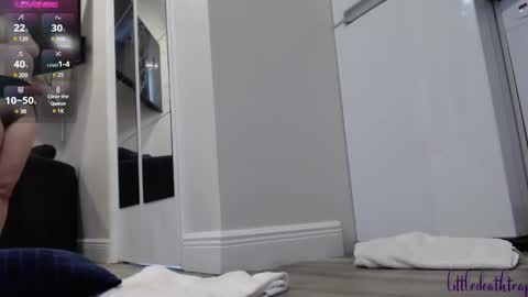 littledeathtrap online show from December 26, 2024, 8:11 pm