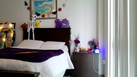 littledeathtrap online show from September 20, 2025, 7:04 pm