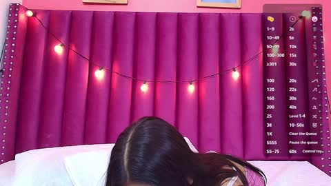 Snapshot of littlee_emilyy_ chatting on January 31, 2025, 6:02 am Emily  online show from January 31, 2025, 6:02 am