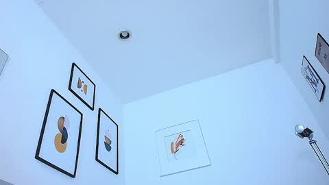 Snapshot of littlee_emilyy_ chatting on February 18, 2025, 9:10 am Emily  online show from February 18, 2025, 9:10 am