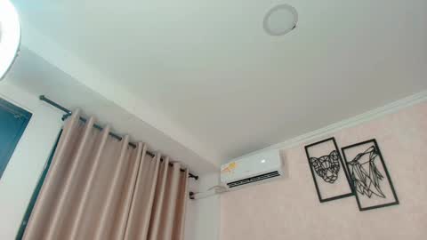 Sarahs Room online show from February 5, 2025, 6:13 am