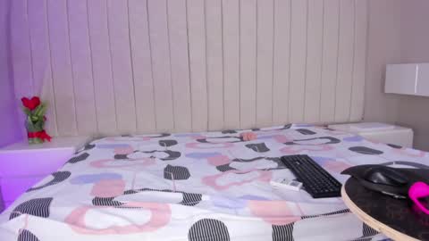 Snapshot of littleoliviia_ chatting on January 23, 2025, 6:56 pm im olivia IG littleolivia01 online show from January 23, 2025, 6:56 pm