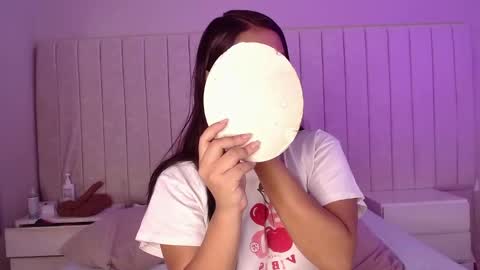 Snapshot of littleoliviia_ chatting on October 15, 2025, 2:50 pm im olivia IG littleolivia01 online show from October 15, 2025, 2:50 pm